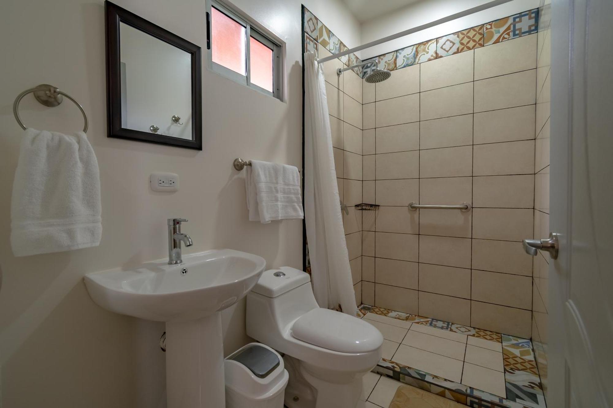 Alice Y Juancito Boutique Hotel Alajuela ห้อง รูปภาพ
