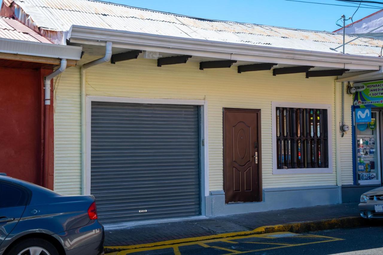 Alice Y Juancito Boutique Hotel Alajuela ภายนอก รูปภาพ
