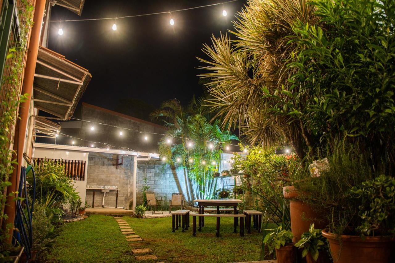 Alice Y Juancito Boutique Hotel Alajuela ภายนอก รูปภาพ