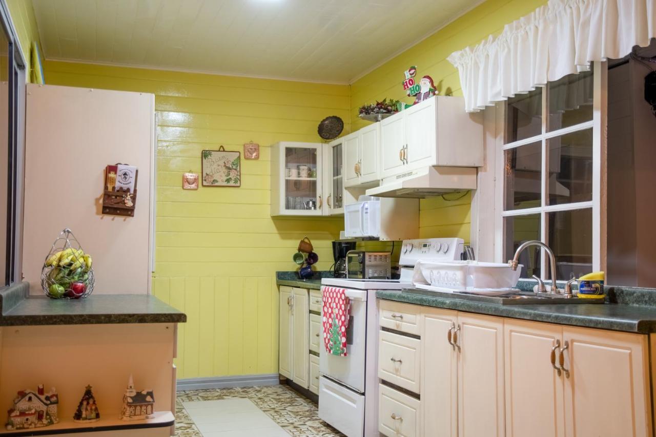 Alice Y Juancito Boutique Hotel Alajuela ภายนอก รูปภาพ