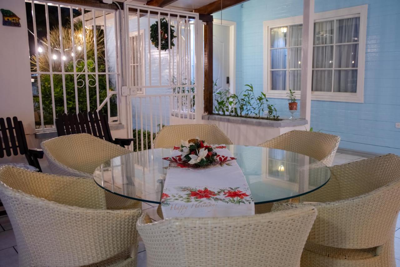 Alice Y Juancito Boutique Hotel Alajuela ภายนอก รูปภาพ