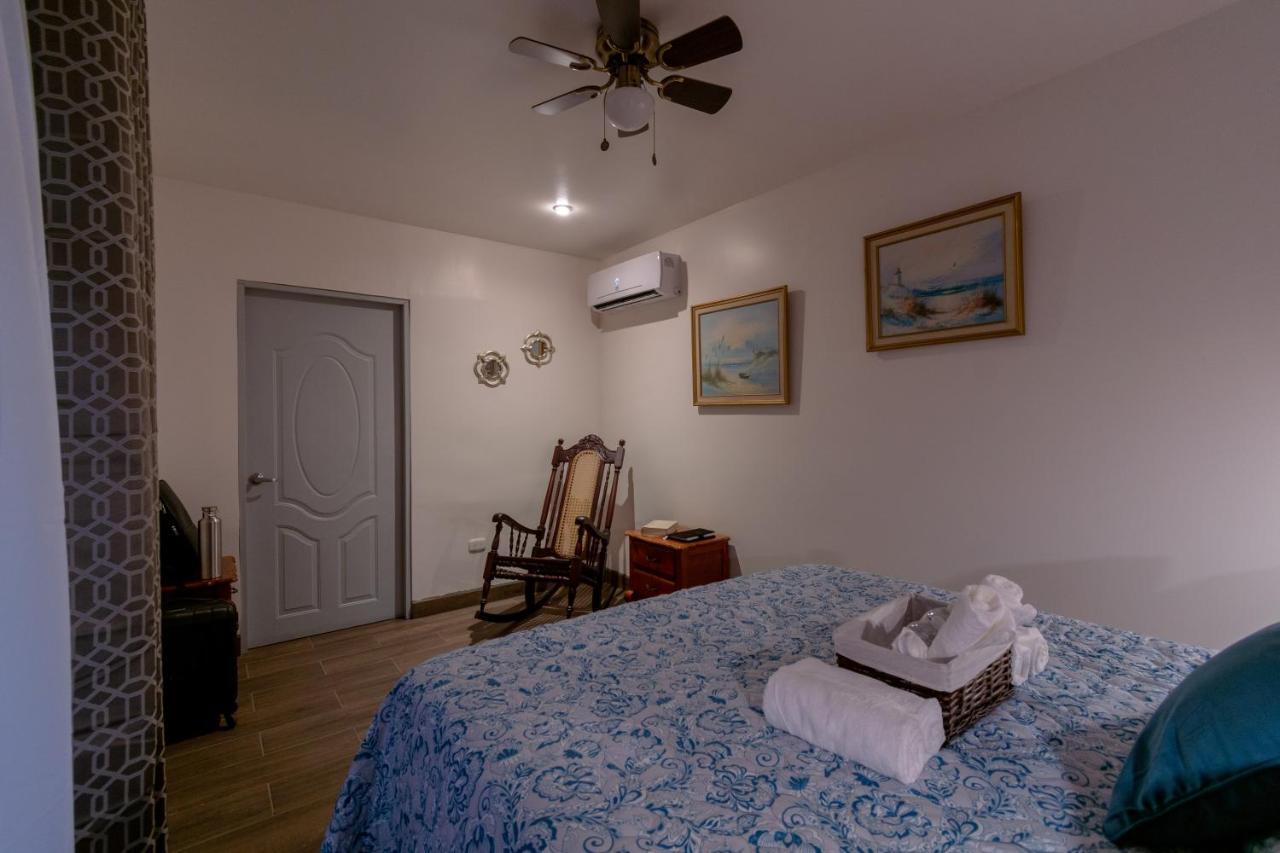 Alice Y Juancito Boutique Hotel Alajuela ภายนอก รูปภาพ